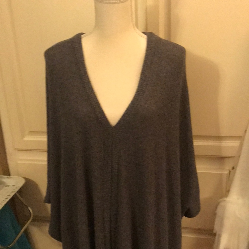 Oversized light sweater size m/L